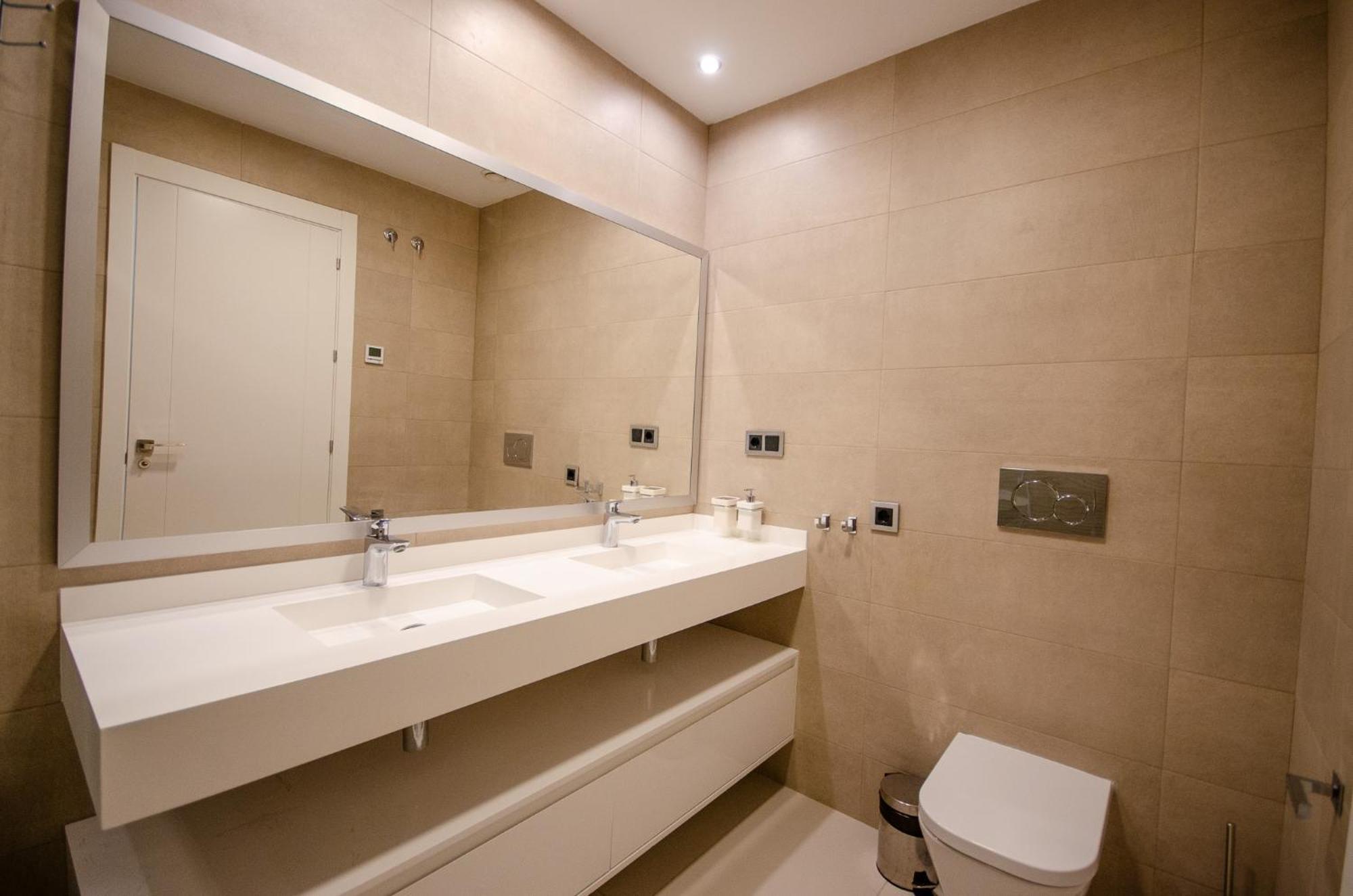 Sunset Drive Luxury Poniente Beach Бенидорм Екстериор снимка